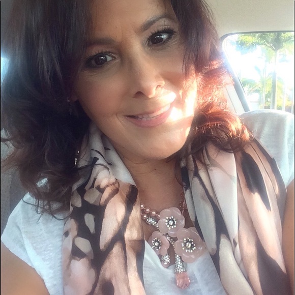 Heidi Daus Cherries Jubilee Statement Necklace - Picture 8 of 8